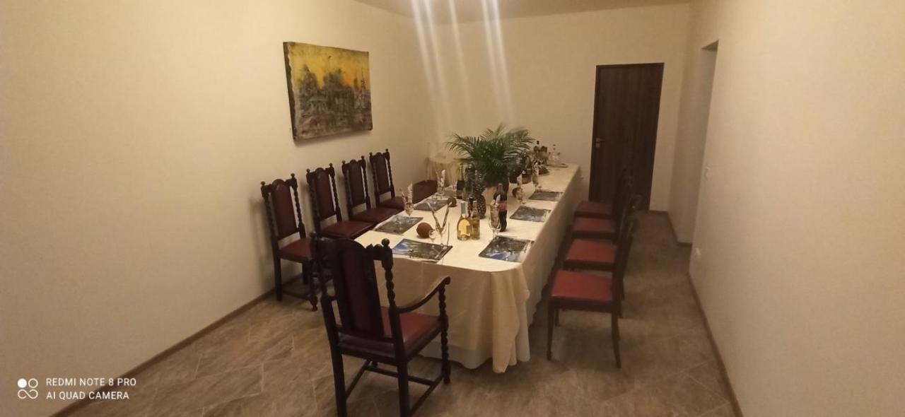 Akmeniai Sveciu Namai Prie Sirvintu酒店 外观 照片